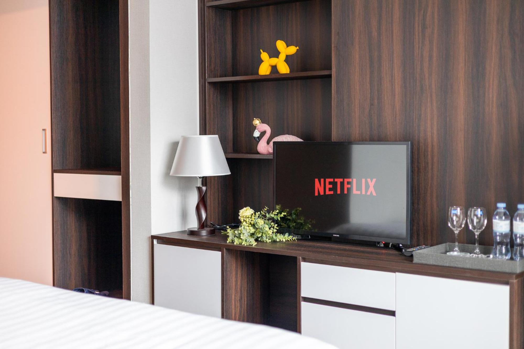 האנוי Ivy Hotel & Apartment - Stay 24H מראה חיצוני תמונה
